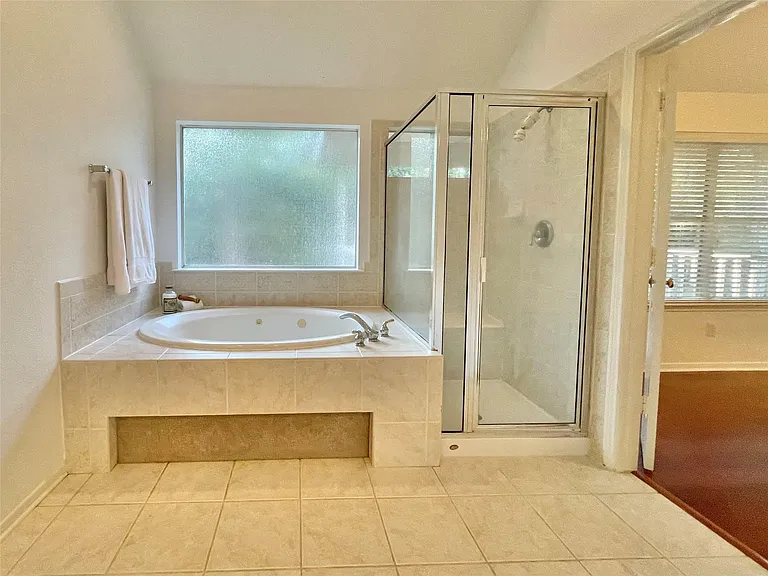 11 Dalea Pl — Photo 38