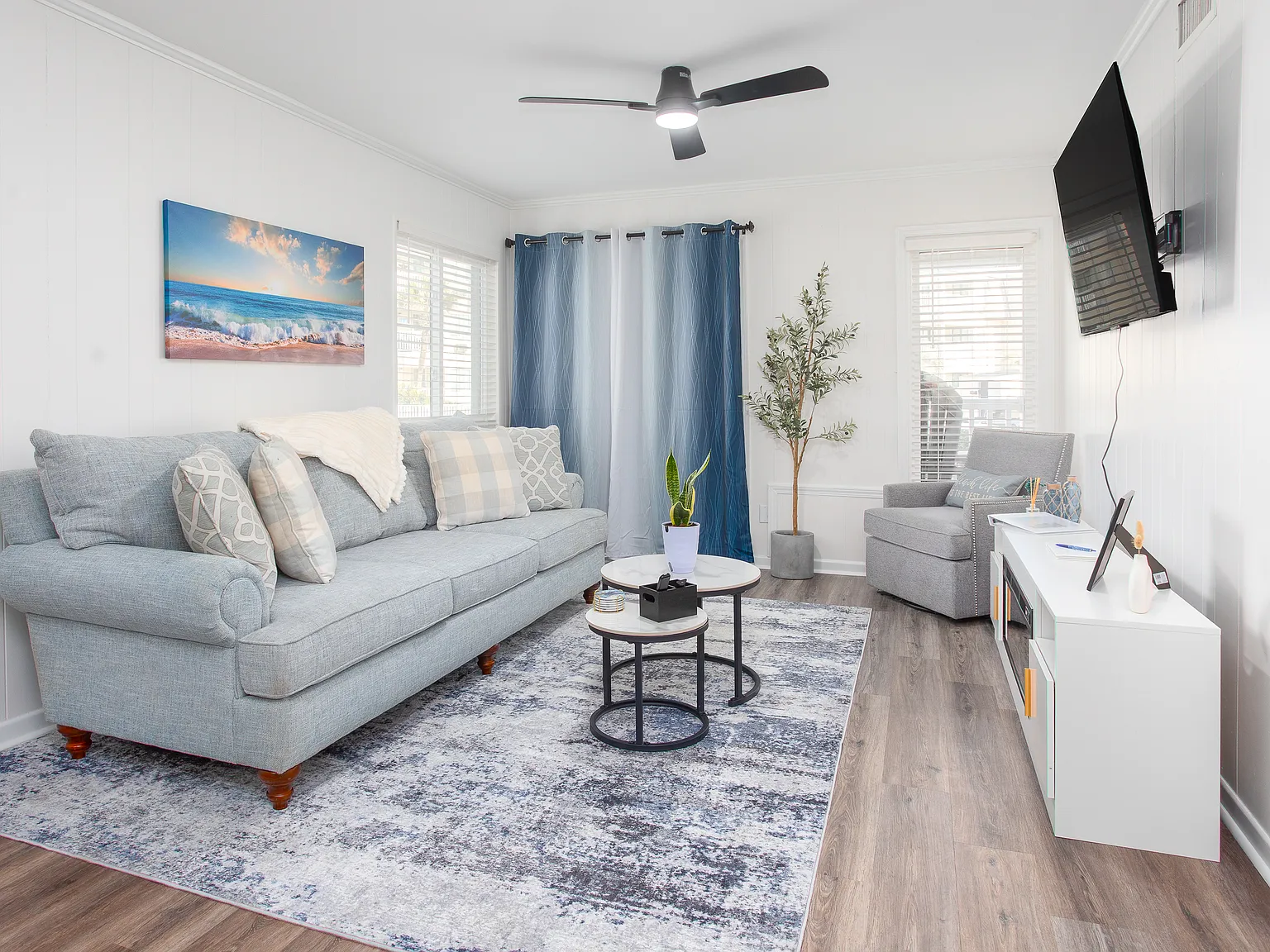 2 bed, 840 sqft, $1,650 — Photo 2