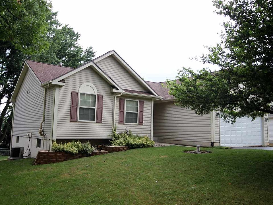1st image of 594 Ramsey Ln