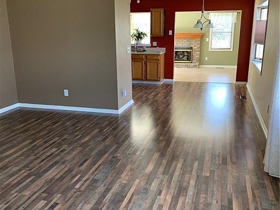 5th image of 1830 Sandalwood Dr