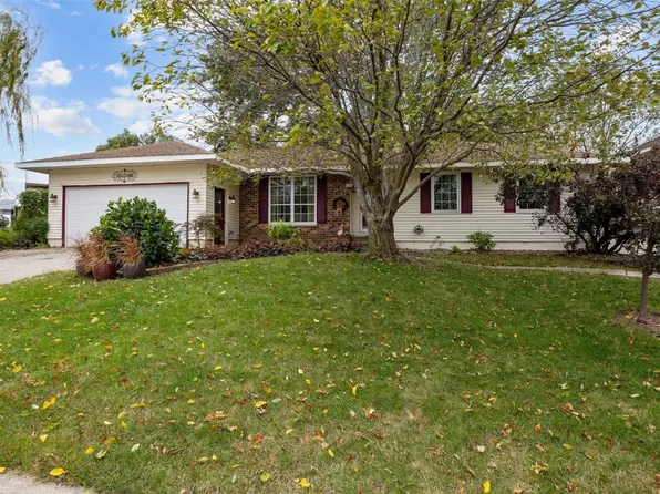 1300 35th St, Marion, IA 52302