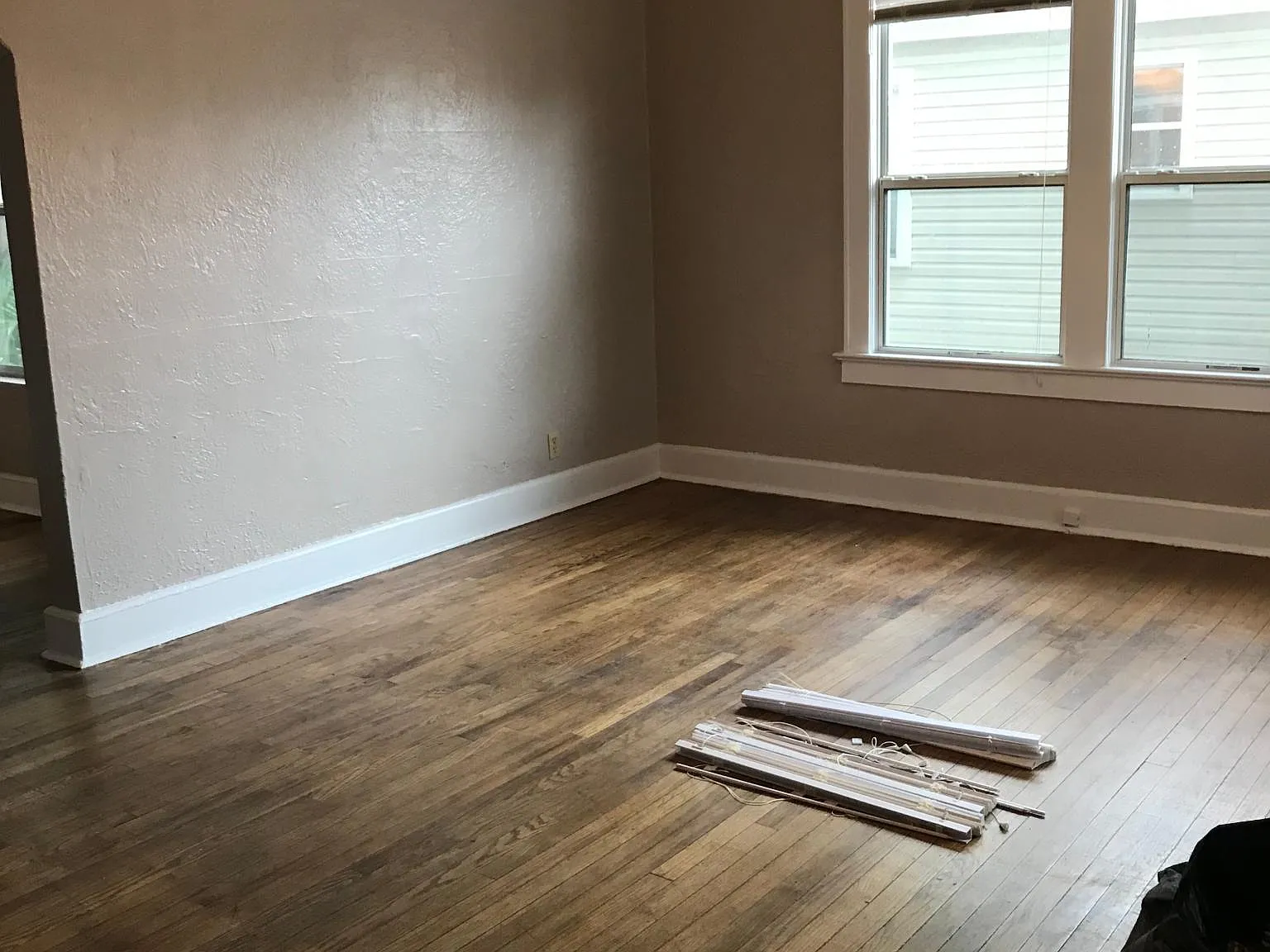 2 bed, 1100 sqft, $1,400 — Photo 2