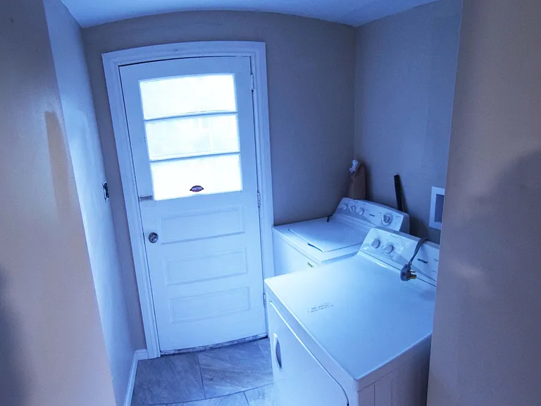 61 Leroy St — Photo 11