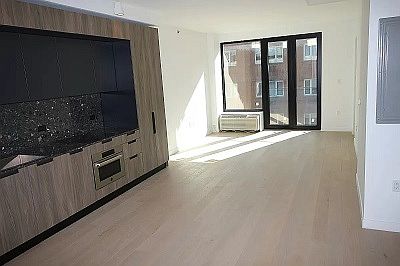 3rd image of 181 E 101st St #Penthouse 8