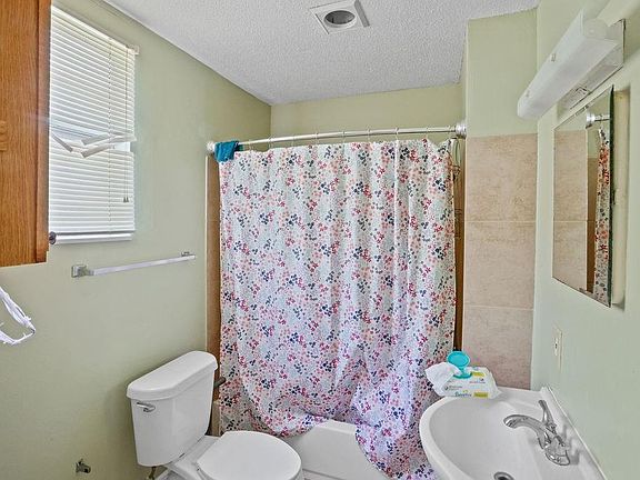 5th image of 1415 & 1417 Farragut St