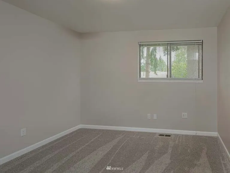 8216 64th Street Ct W — Photo 25