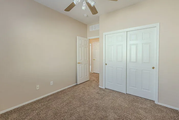 295 E Placita Nubes De Agua — Photo 20