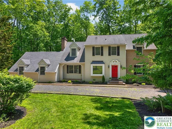 2635 Possum Hollow Rd, Coopersburg, PA 18036
