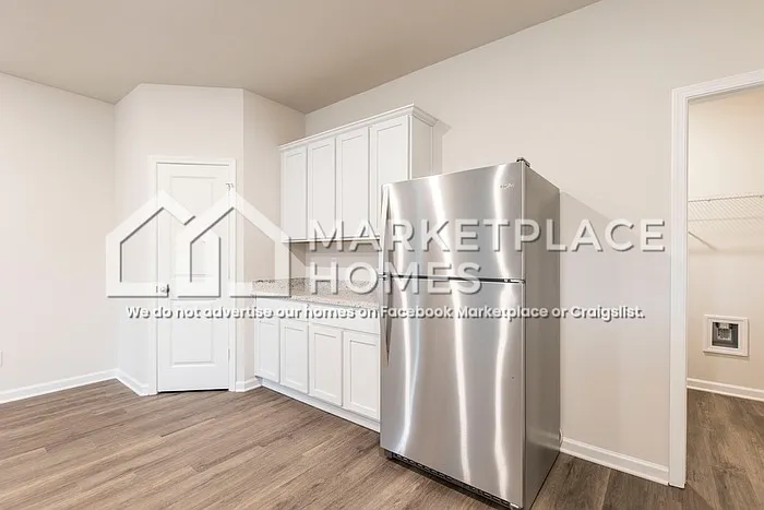 1274 Fendt Dr — Photo 8