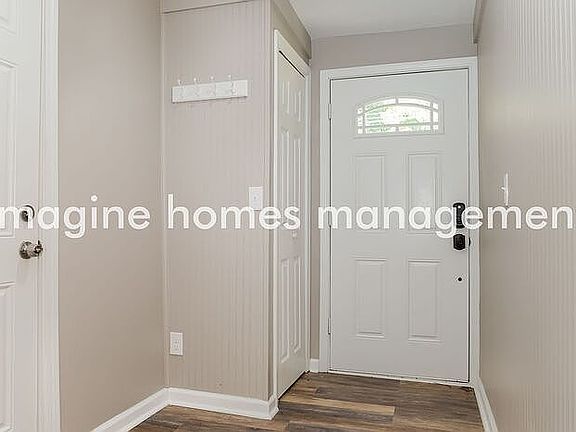 3rd image of 9031 Farley St