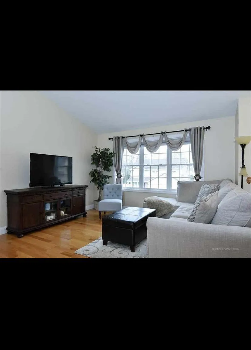17 Meadowrue Trl — Photo 2