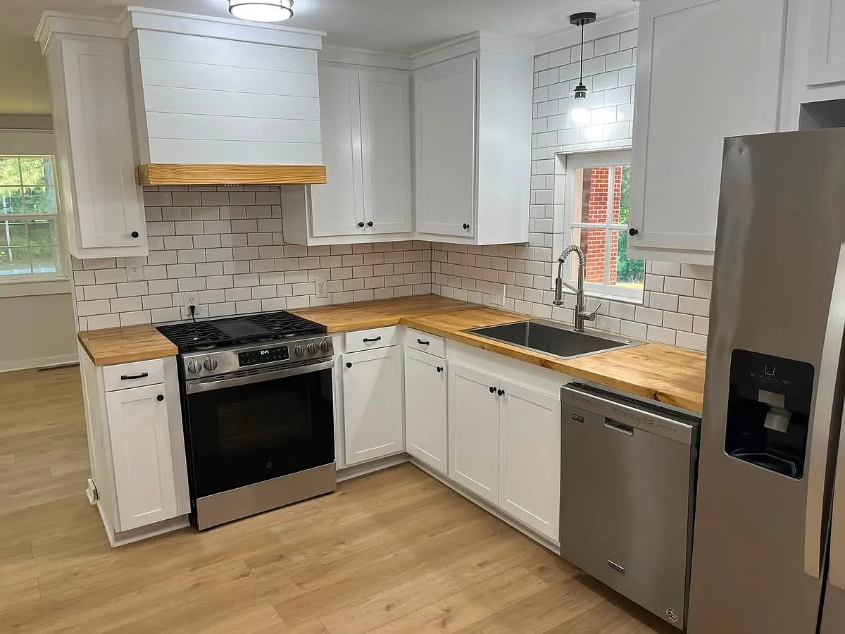 3 bed, 2.5 bath, 1665 sqft, $1,800 — Photo 4