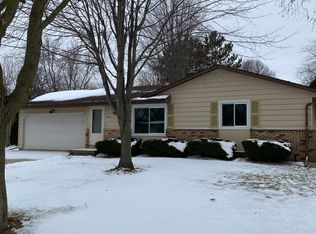 563 Lorraine Ln #1, Green Bay, WI 54311