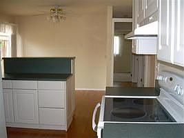 4th image of 244 Muir Pl