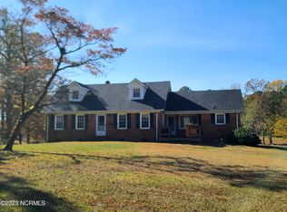 595 Happy Valley Rd, Elizabethtown, NC 28337