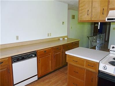 3rd image of 6171 N Akron Dr