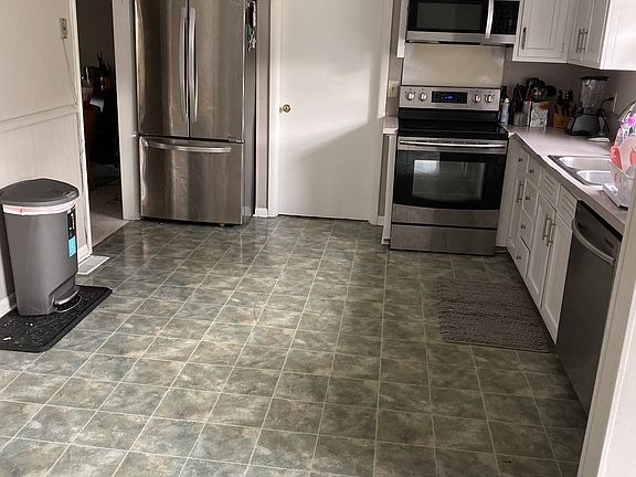4th image of 6829 Cloudland Dr