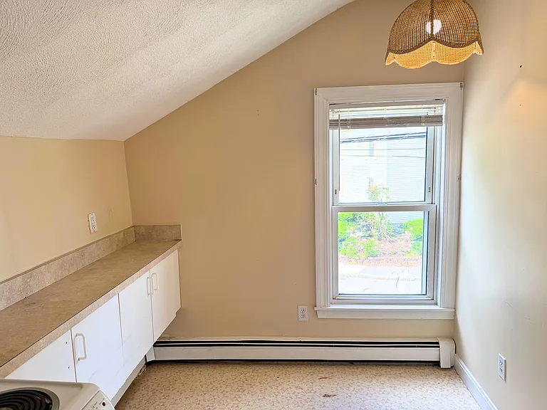104-106 Calvary St #104R — Photo 16