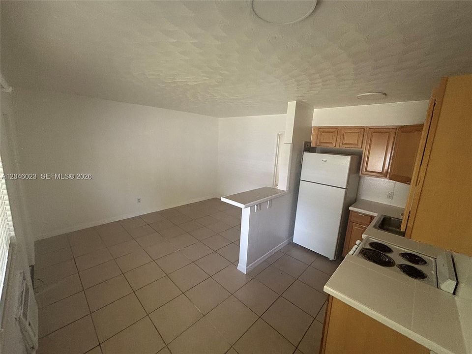 1st image of 1211 NE 6th St APT 2