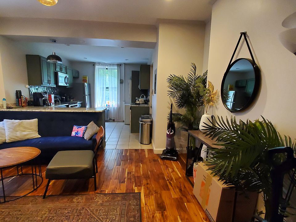 1st image of 650 9th Ave APT 2N