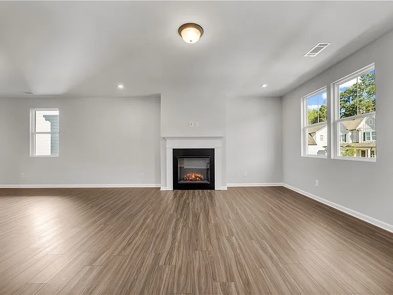 2440 Whistler Way — Photo 8