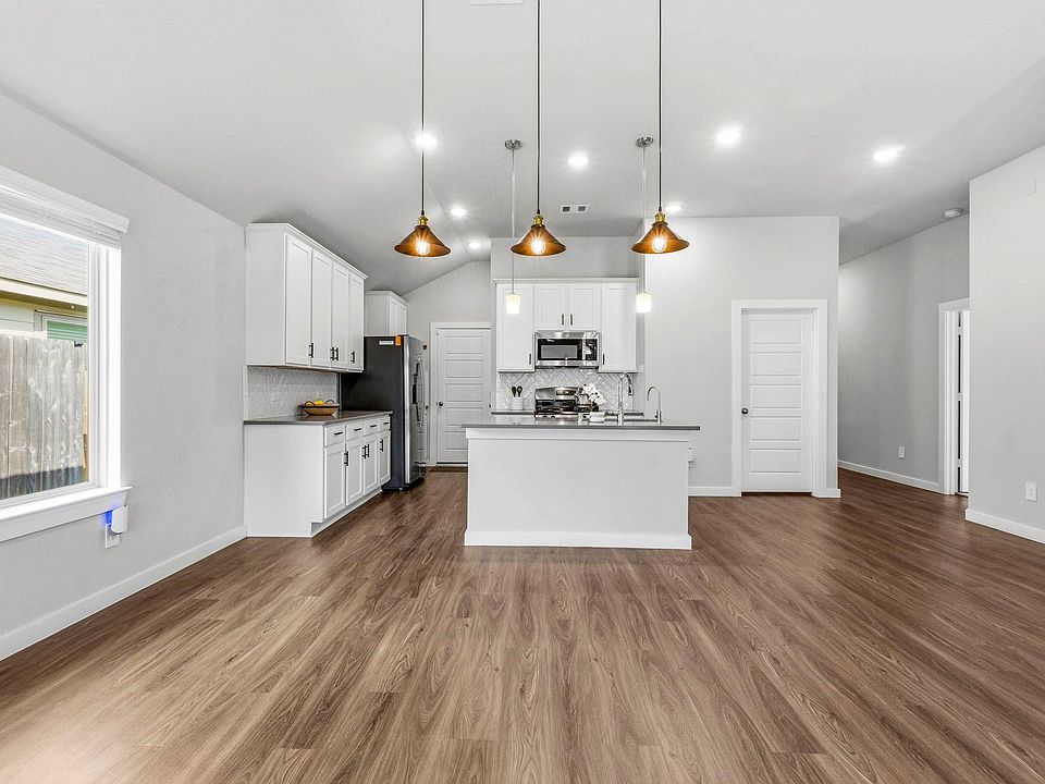1st image of 22235 Cardinal Crest Ln