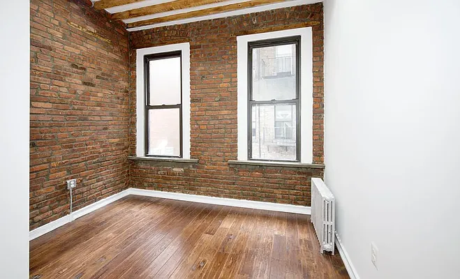 Rented by Triumph Property Group | media 8