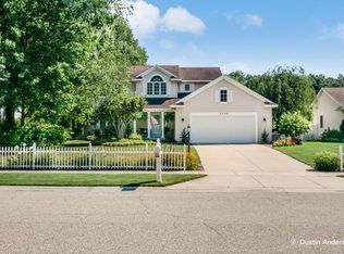 2638 Golfbury Dr SW, Wyoming, MI 49519