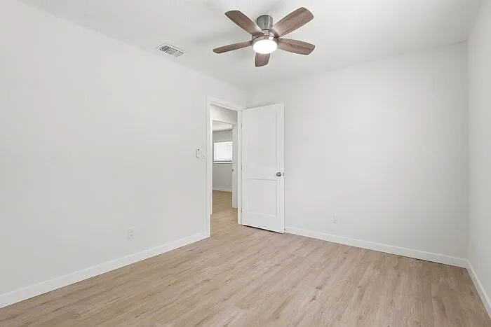 1101 Laurel Oaks Ct — Photo 15
