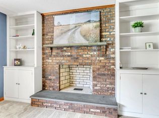 63 Oakwood Dr, Longmeadow, MA 01106