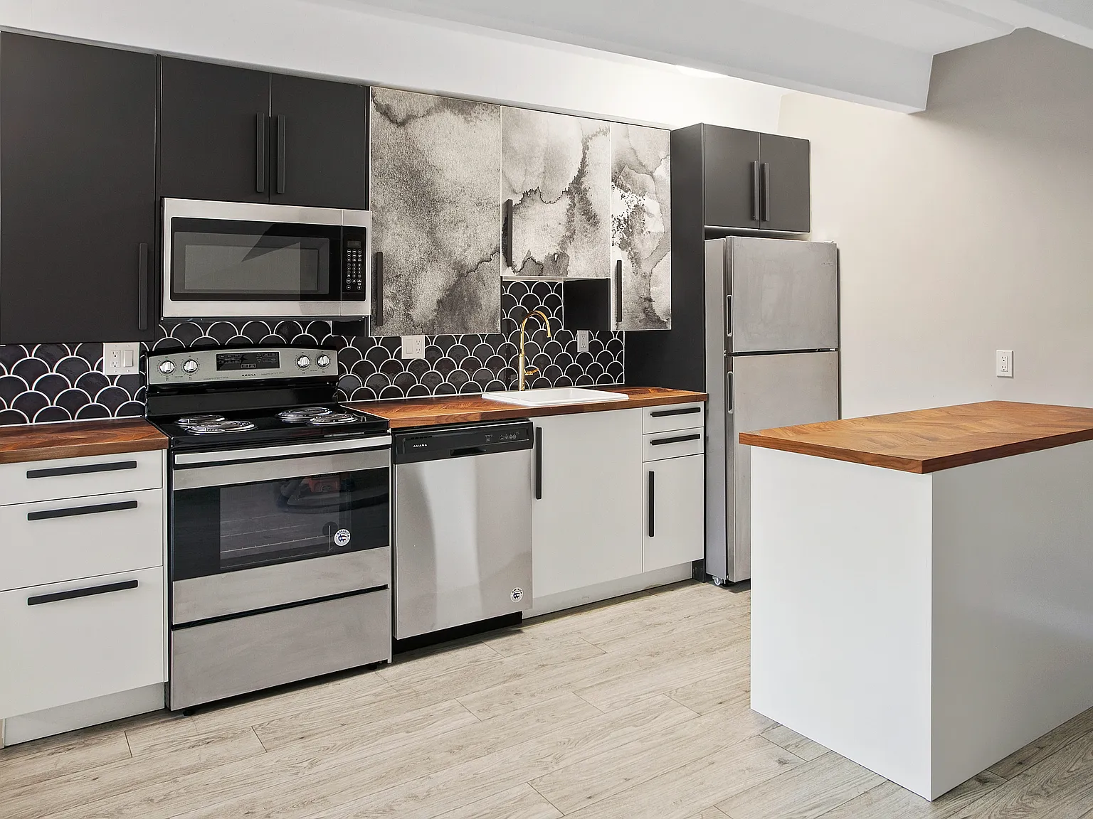 Marigold Apartments — Photo 3