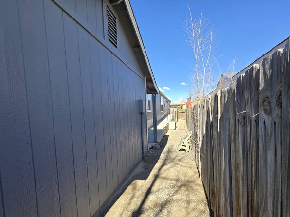 200 James Ct UNIT 36, Mound House, NV 89706