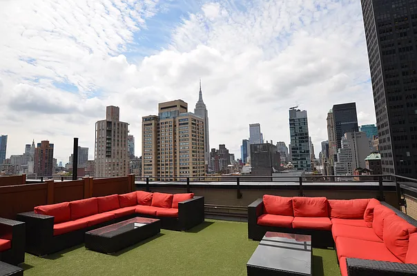 Rented by Manhattan Realty Group | media 12