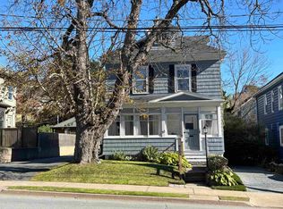83 Prince Albert Rd, Dartmouth, NS B2Y1M1