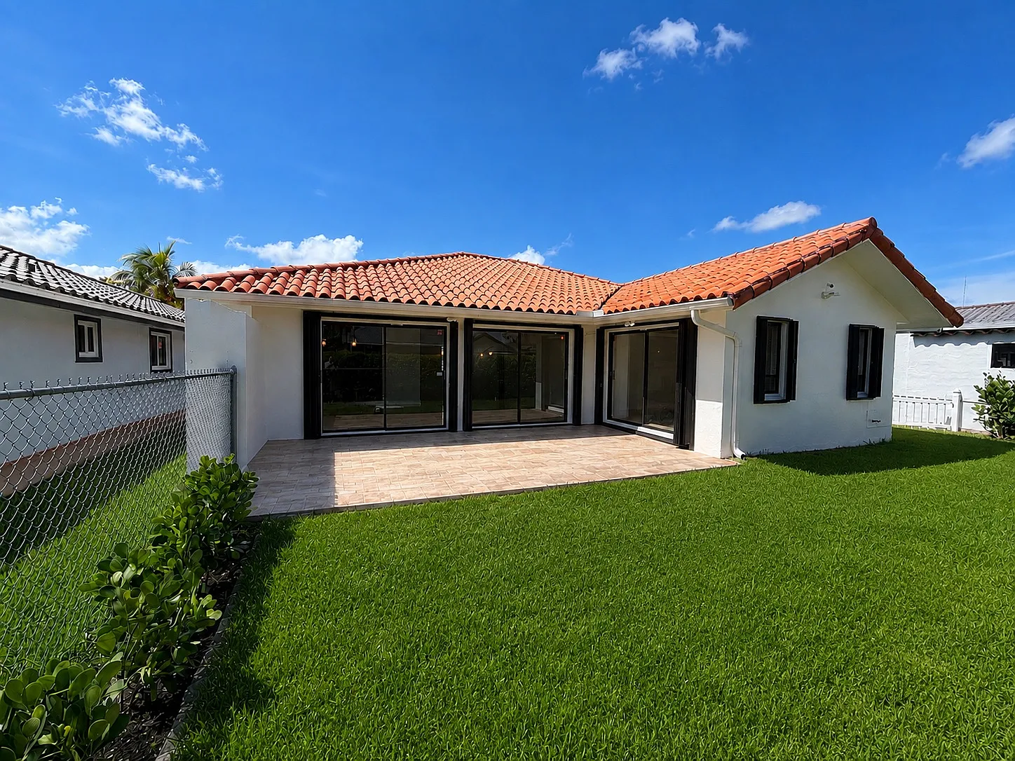 3 bed, 1786 sqft, $3,800 — Photo 3