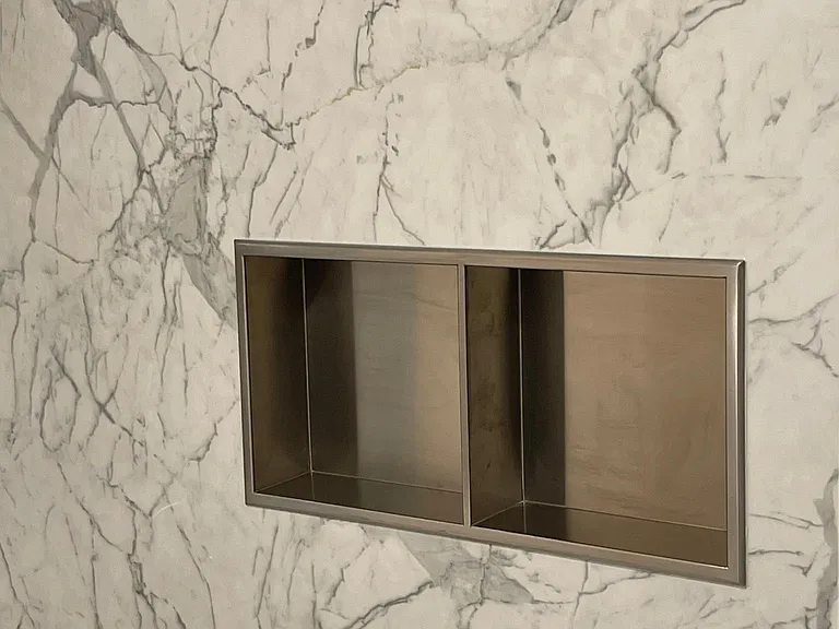primary bath niche