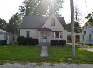 1014 Holcomb St, Streator, IL 61364