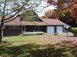 1148 Rand Hill Rd, Morrisonville, NY 12962