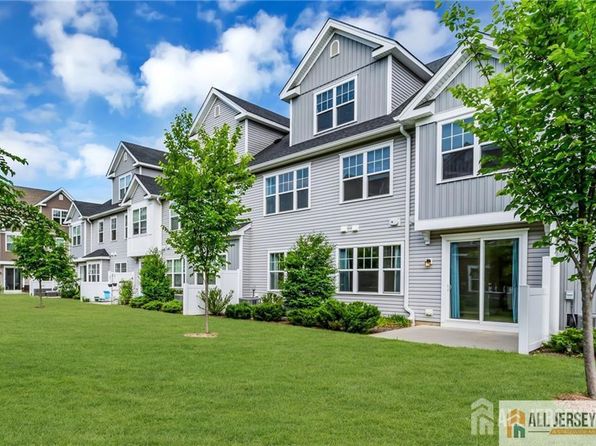 306 Dickson Ct
