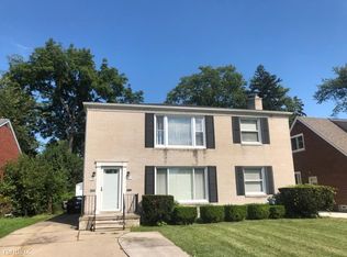 194 Alter Rd, Detroit, MI 48215