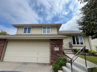 12523 S 218th St, Gretna, NE 68028