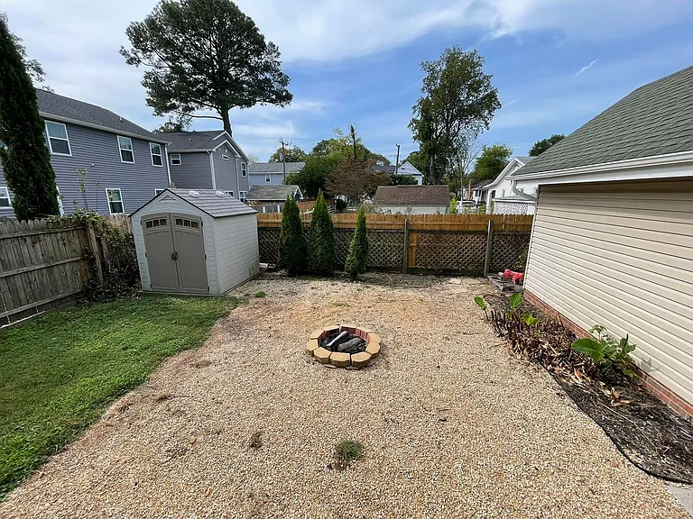 1029 E Balview Ave — Photo 30