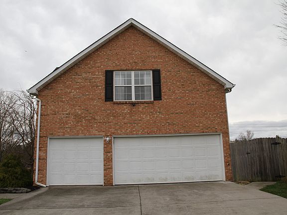 3rd image of 2820 Pebblestone Ln