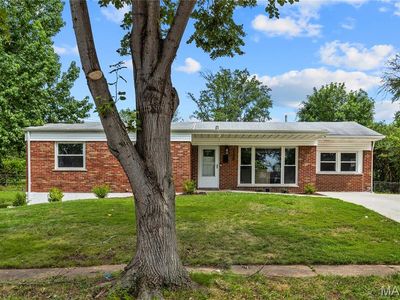 1124 Putter Ln, Saint Louis, MO, 63132