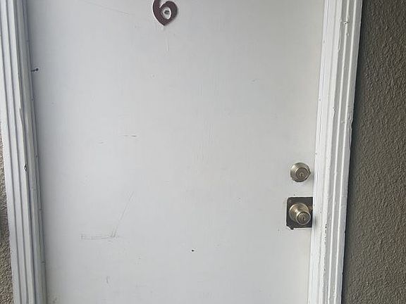 3rd image of 611 Washington Blvd APT 6