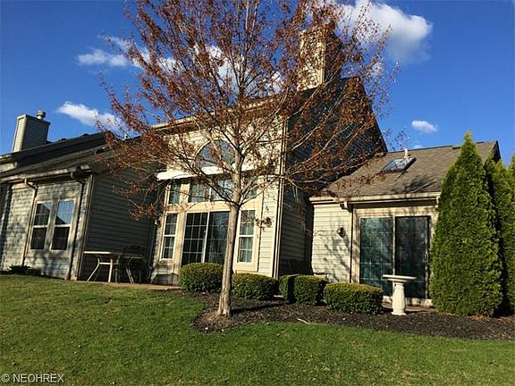 5th image of 161 Lake Shore Dr Unit 1