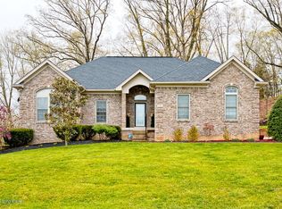346 S Peak Ave, Shepherdsville, KY 40165