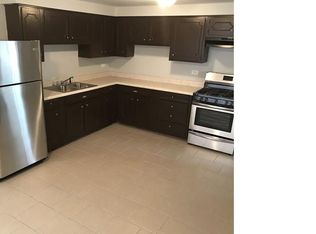 7000 S Cregier Ave, Chicago, IL 60649