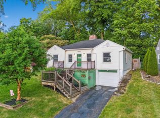 1009 Palmer Rd, Columbus, OH 43212