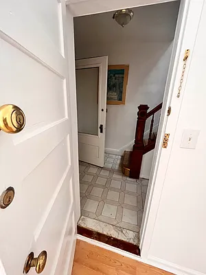 Rented by Space Real Estate | media 32